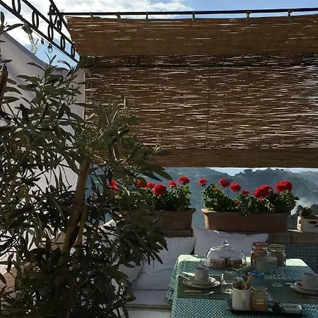 Nocleg ze śniadaniem La Terrazza Di Case Bastei